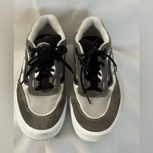 VANS POPCUSH SKATEBOARDING.